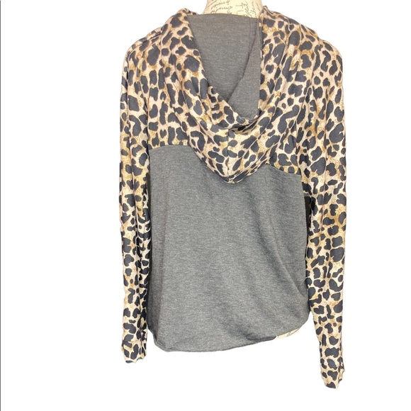 Animal hoodie with sequins - Picture 2 of 2